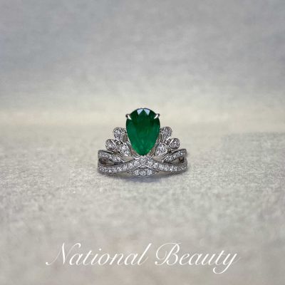 18K白祖母绿戒指