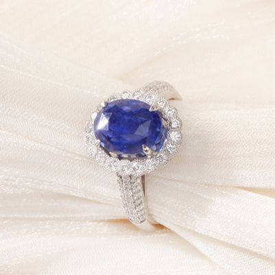 Pt900蓝宝石戒指