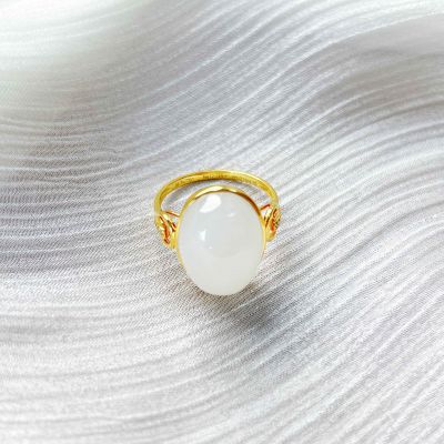 18k金和田玉戒指
